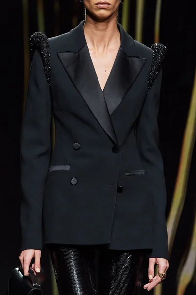 Look 235